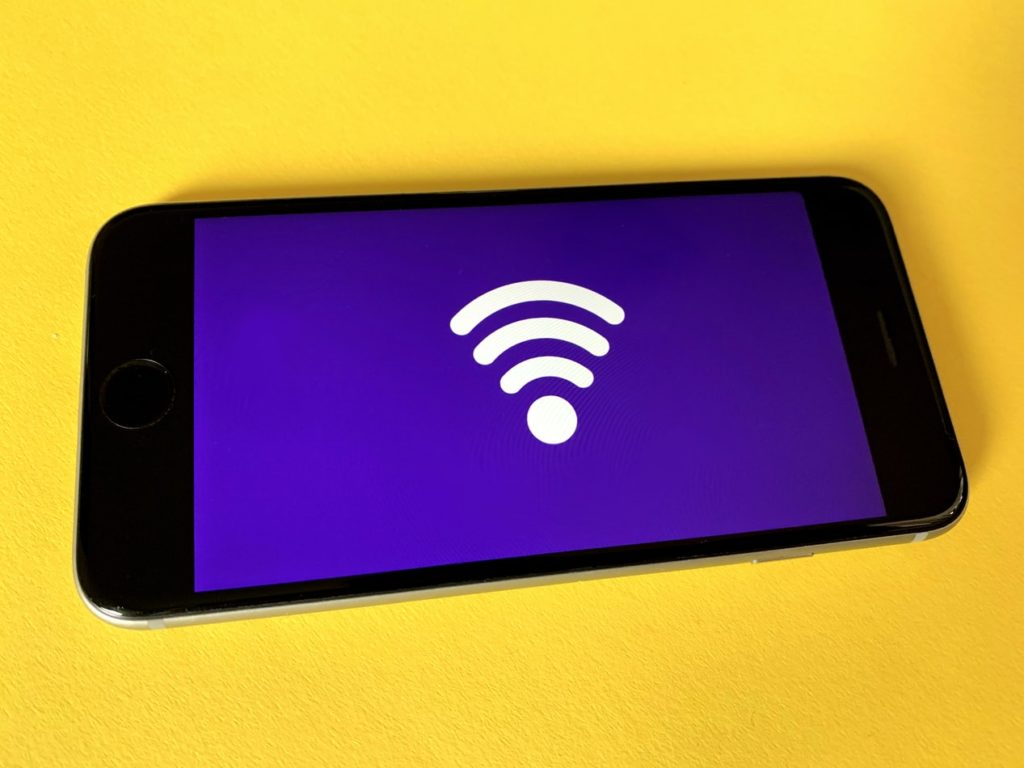 モバイルWiFiを利用